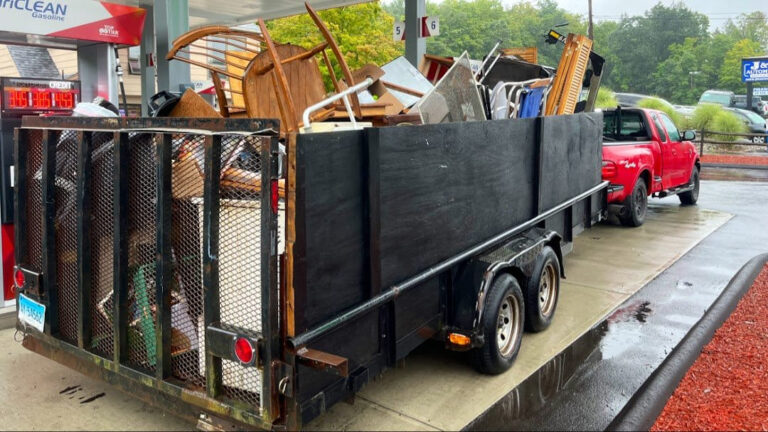 Decluttering Made Easy: How Junk Removal Services Simplify Your Life